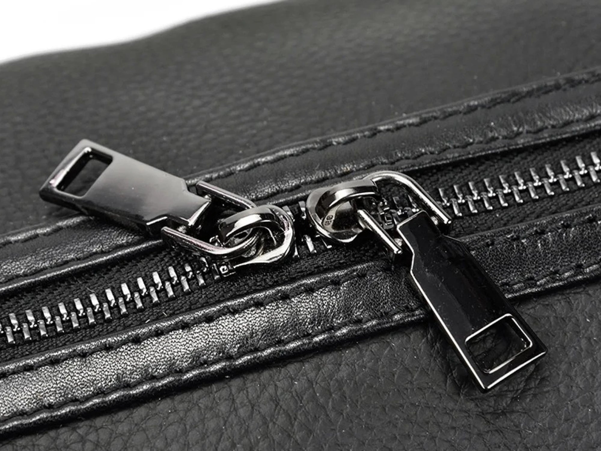 Leather Duffel Bag D02