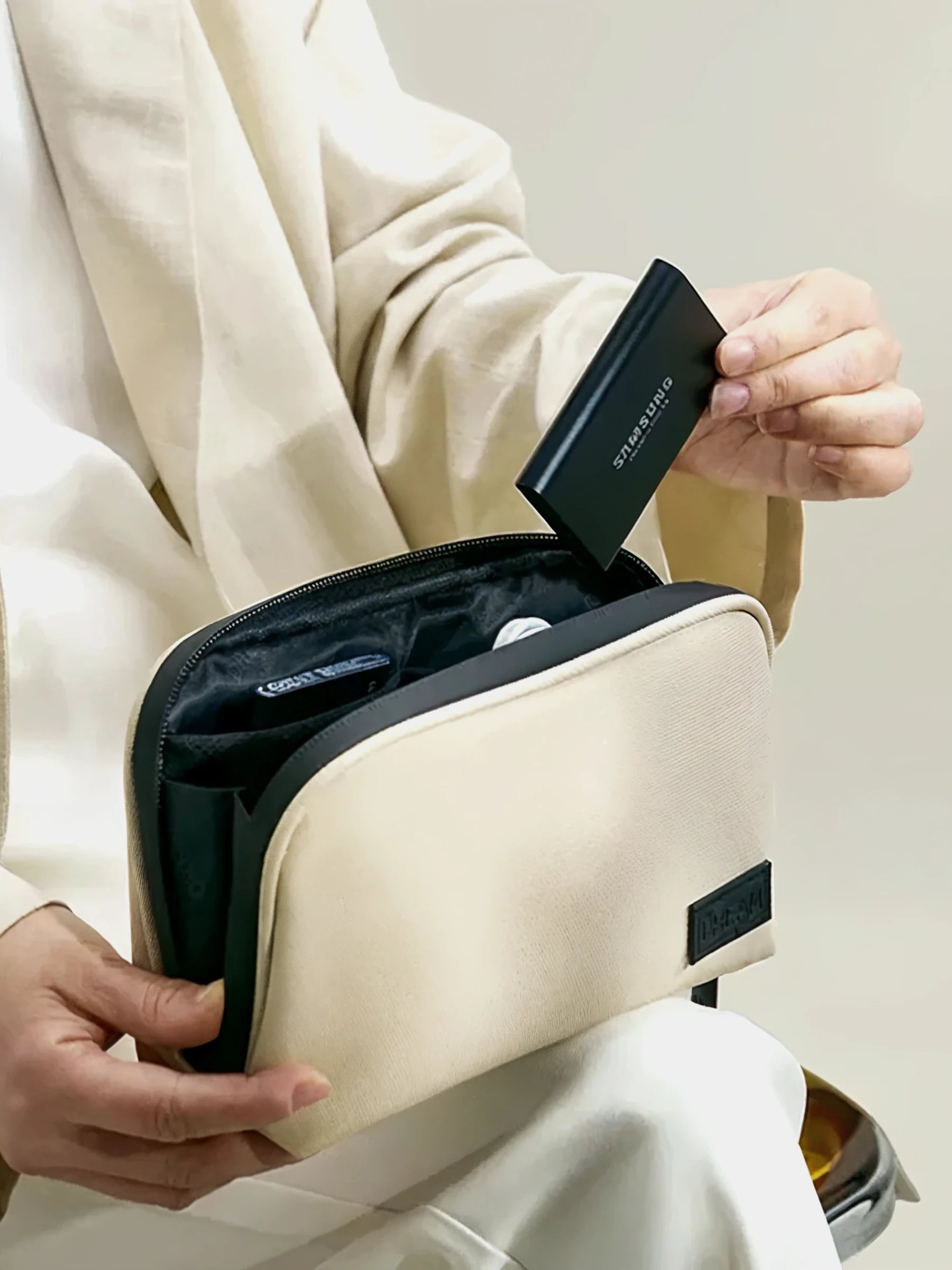 Tech Organizer Case C03